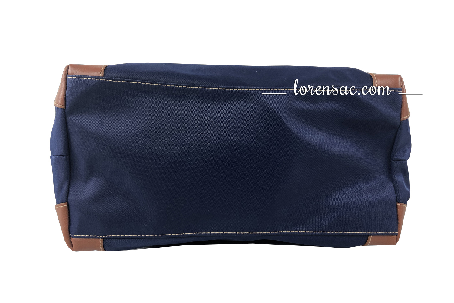 Dessous du sac grand format femme bleu marine  avec anse épaule cuir véritable 
 Dessous sac grand format femme bleu marine avec anse épaule cuir véritable