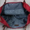 Intérieur du sac grand format Rouge, deux poches sans zip et une poche avec zip