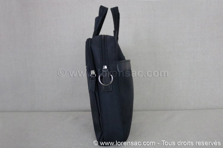 profil pochette ordinateur 15 pouces noire  Coté de la pochette à bandoulière Katana noire