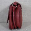 Côté droit du mini sac à main en cuir véritable rouge pour femme